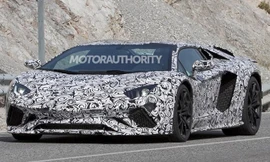 Lamborghini Aventador 2018 lộ diện trên đường thử