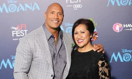 Những sao nam bị gắn mác 'bám váy mẹ'