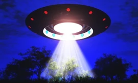 Nhân chứng bị mất trí sau khi giáp mặt UFO
