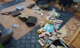 Tang vật thu giữ tại chiếu bạc.