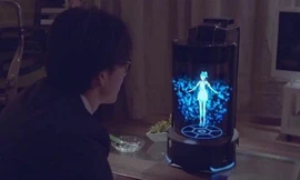 'Vợ ảo' gây tranh cãi ở Nhật