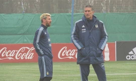 Messi và HLV Bauza đang gặp dư luận lùm xùm sau thất bại của đội tuyển.