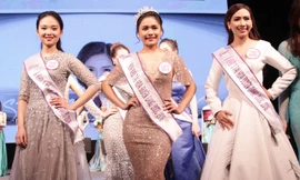 Top 3 cô gái xuất sắc nhất cuộc thi Tài năng duyên dáng Dược 2016.