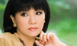 Ca sĩ Cẩm Vân nghẹn ngào đón sinh nhật tuổi 61 và xa cách gia đình