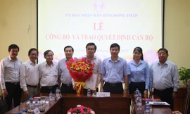 Bản tin 8H: Đồng Tháp trao quyết định về công tác cán bộ