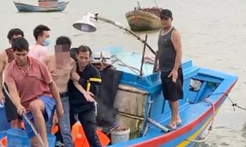 Bản tin 8H: Nhảy cầu Thị Nại, nam thanh niên được cứu sau hơn 1 giờ bơi