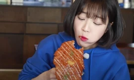 Ngoại hình nhỏ nhắn của cô gái ăn khỏe nhất Hàn Quốc