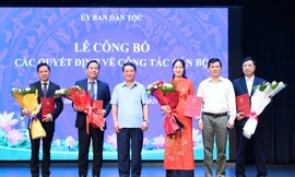 Bản tin 8H: Ủy ban Dân tộc công bố quyết định điều động, bổ nhiệm cán bộ