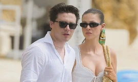 Bị chê bất tài, sự nghiệp bết bát, con trai Beckham vẫn sống xa hoa với vợ