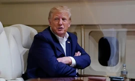 Chiếc Boeing 757 mạ vàng của ông Donald Trump