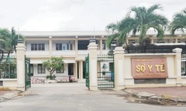 Bản tin 8H: Thêm một tỉnh đề nghị cơ sở y tế cả nước không tuyển dụng một bác sĩ