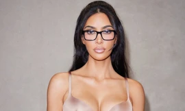 Áo ngực mặc như không gây tranh cãi