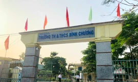 Bản tin 8H: Kỷ luật hiệu trưởng bị con gái đăng clip tố đánh vợ