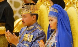 Chiếc váy cưới hoàng gia đắt nhất