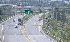 Bản tin 8H: Truy tìm tài xế xe tải tông tử vong người đi bộ trên cao tốc rồi bỏ chạy