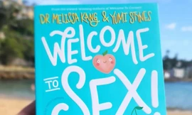 Sách giáo dục giới tính cho thanh thiếu niên bị tố có nội dung khiêu dâm