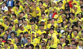 Thương Công Vinh vất vả 'Đông du'