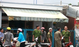 Công an khám nghiệm hiện trường nơi nghi can gây án