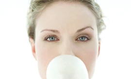 Nhai kẹo cao su bạc hà dễ tăng cân