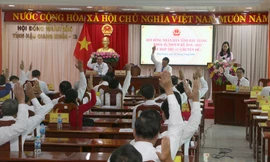 Hậu Giang miễn nhiệm và bầu Ủy viên UBND tỉnh