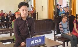 Đâm chết người vì tranh giành nữ tiếp viên karaoke