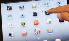 Khóc dở mua ipad, laptop cho osin để... chăm con