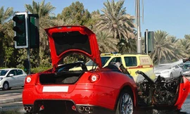 'Ngựa chiến' Ferrari 599 GTB Fiorano 'chết cháy'