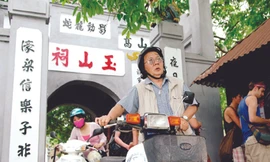 Người khóc rùa Hồ Hoàn Kiếm