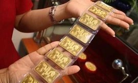 Giá vàng tiếp đà giảm giá, USD tăng trở lại. ảnh minh hoạ 