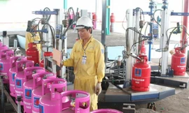 Điều kiện kinh doanh gas, LPG theo kiểu "con gà, quả trứng" làm khó doanh nghiệp, người dân. Ảnh minh họa internet