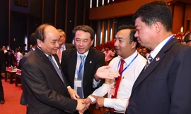 Thủ tướng Nguyễn Xuân Phúc khuyến khích DN vươn khơi bình an. Ảnh minh hoạ internet 