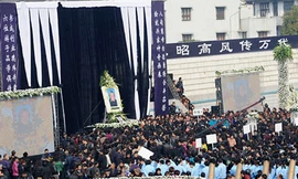 Đám tang trị giá gần 16 tỉ đồng