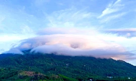 Lại xuất hiện mây hình đĩa bay bao phủ 'nóc nhà' Đồng Nai