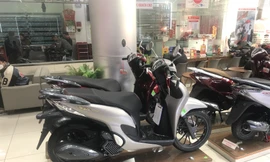 Giá bán xe máy tay ga biến động dịp cận Tết