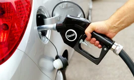 Cách xử trí khi đổ nhầm xăng vào động cơ chạy dầu