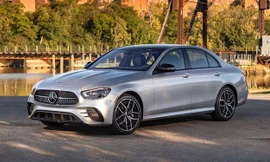 Top 10 sedan hạng sang an toàn năm 2022 tại Mỹ