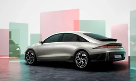 Hyundai trình làng mẫu sedan chạy điện đầu tiên