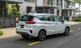 Loạt xe gầm cao hút khách Việt trong tháng 8