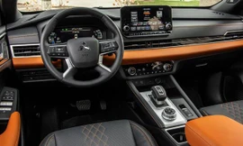 Top 10 SUV cỡ vừa có nội thất tiện nghi năm 2021