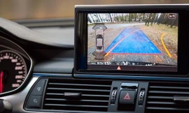 Những điều cần biết về gắn camera lùi cho ô tô 