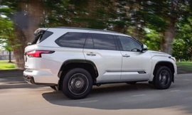 Hé lộ phiên bản điện khí hóa của Toyota Fortuner 