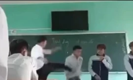 Vụ thầy giáo bắt học sinh xếp hàng ngang để đấm, đá: Có thể xem xét dấu hiệu hình sự?