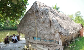 Ở nhà tranh vách đất, đỗ hai trường đại học