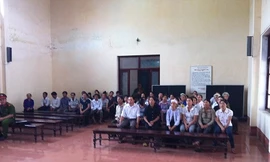 Nỗi lòng người con không ngăn được mẹ giết cha