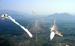 Phi công Việt bắn hạ 9 máy bay Mỹ và Dogfight nghẹt thở (II)