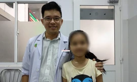 Cứu sống bé gái suýt chết vì bệnh hiếm thế giới chỉ 20 người mắc