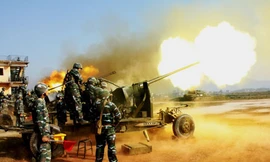 Cận cảnh lính Phòng không - Không quân nhả đạn tiêu diệt mục tiêu