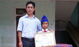 Bé gái lớp 4 lao xuống sông cứu sống em nhỏ