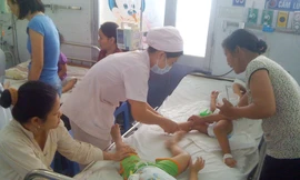 Thời tiết thất thường khiến dịch bệnh gia tăng ở TPHCM Ảnh: L.N