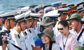 Sinh viên ra biển, doanh nhân ra đảo